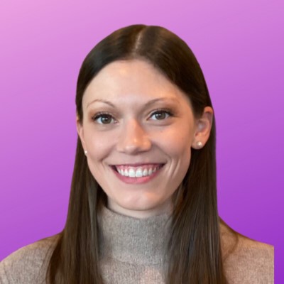 Kelly Moser is the co-founder and editor at Home & Jet, a digital magazine for the modern era. She's also an expert in freelance writing and content marketing for SaaS, Fintech, and ecommerce startups. Kelly Moser