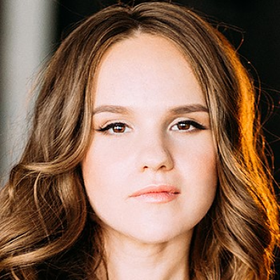 Daria is a passionate copywriter, language learner, and melomaniac. She loves content marketing and always looks to hone her craft. Daria Zelinska
