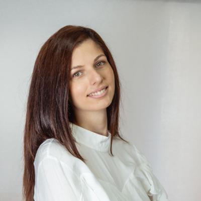 is Off-Page Specialist and blog owner at nadalinks.com. She shares her knowledge and experience in SEO and link building. Privately she is a person who loves plants and books. Nada Bundalo