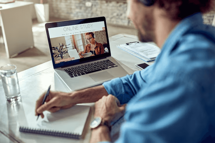 6 Best AI Training Video Creators